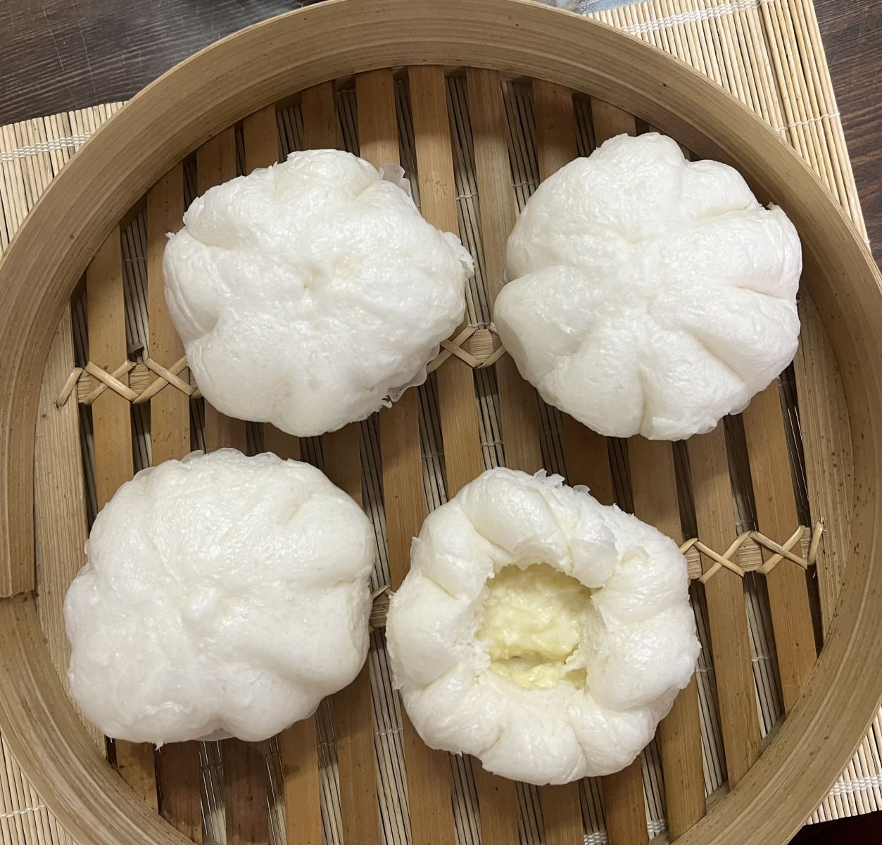 Bánh bao sữa chua phomai<br/>(hộp 04 cái)